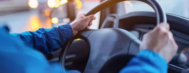 ¿Qué tipo de licencia para transporte de carga necesito?
